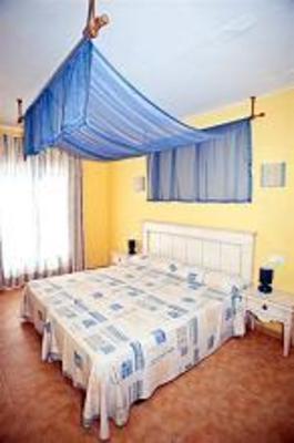 фото отеля Hostal Porto Colom Felanitx