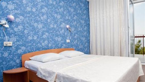 фото отеля Happy Hotel Yalta