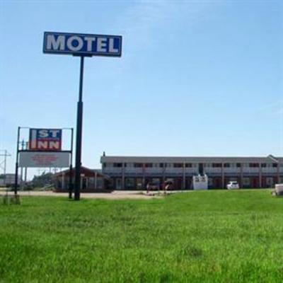 фото отеля First Interstate Inn Elm Creek