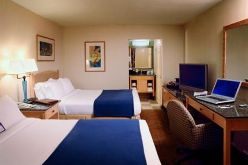 фото отеля Holiday Inn Express @ Monterey Bay
