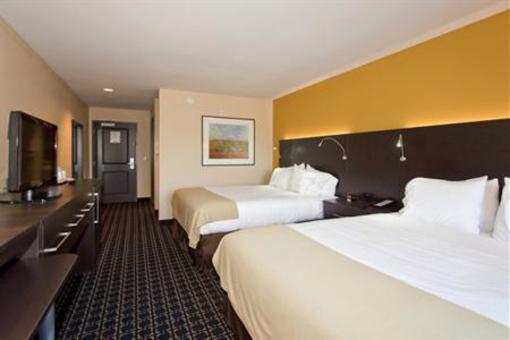 фото отеля Holiday Inn Express & Suites Newton