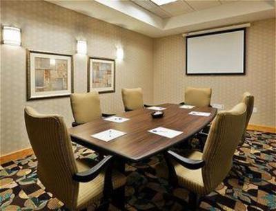 фото отеля Holiday Inn Express & Suites Newton