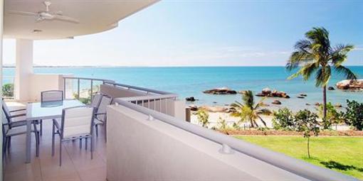 фото отеля Coral Cove Apartments