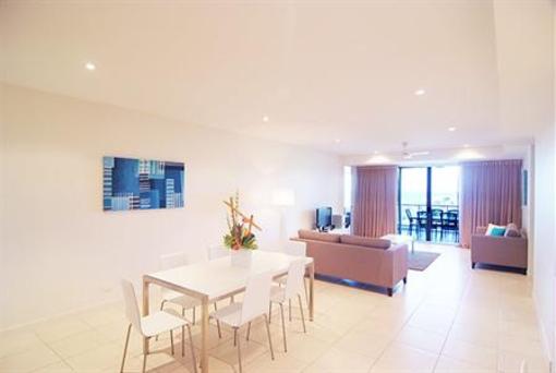 фото отеля Coral Cove Apartments