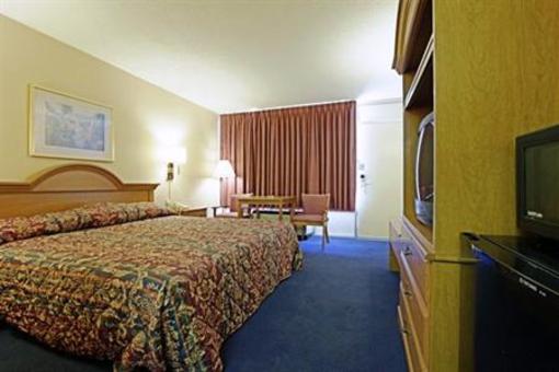 фото отеля Americas Best Value Inn Newberry (South Carolina)