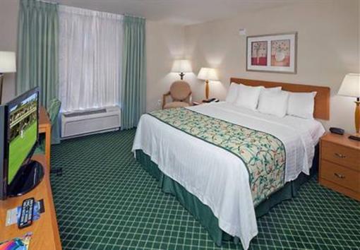 фото отеля Fairfield Inn & Suites San Bernardino