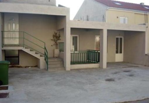 фото отеля Apartmani ALFA - Makarska