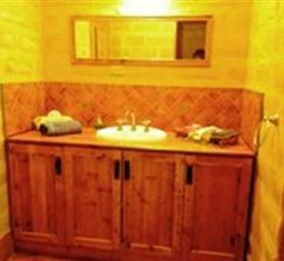 фото отеля Dee's Villa B&B