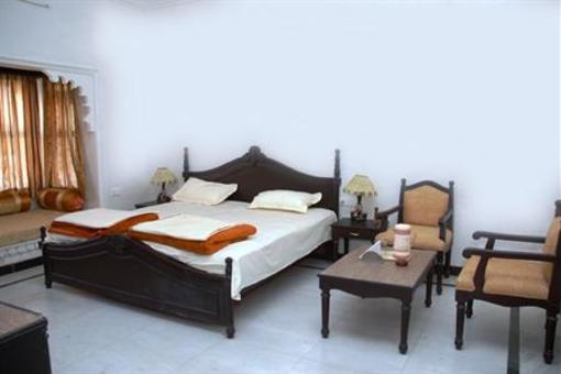 фото отеля Hotel Moti Mahal Udaipur