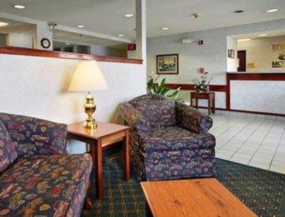 фото отеля Super 8 Motel Auburn (Indiana)