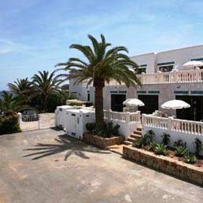 фото отеля Apartamentos Blanco y Negro Ibiza