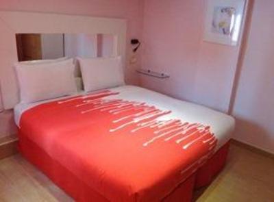 фото отеля Hostal Rrco Iris