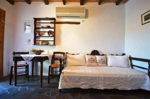 фото отеля Venetiko Apartments Naxos