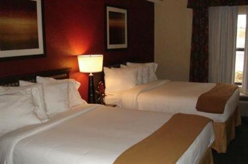 фото отеля Holiday Inn Express Ridgeland
