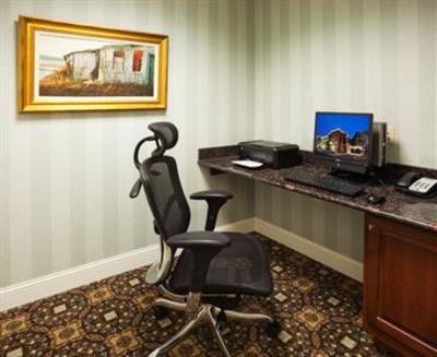 фото отеля Holiday Inn Express Hotel & Suites Mt Pleasant-Charleston