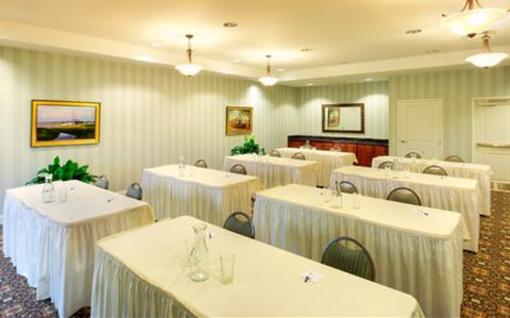 фото отеля Holiday Inn Express Hotel & Suites Mt Pleasant-Charleston
