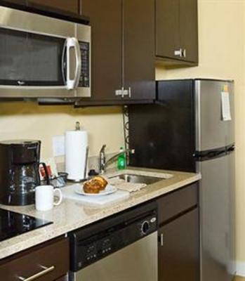 фото отеля TownePlace Suites Gilford
