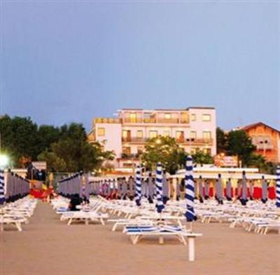 фото отеля Ferretti Beach Hotel