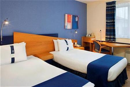 фото отеля Holiday Inn Express Canterbury