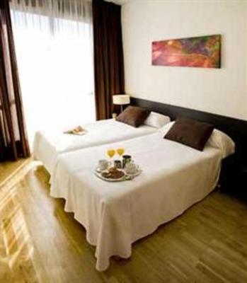 фото отеля Compostela Suites Apartments