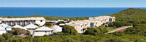 фото отеля Margarets Beach Resort
