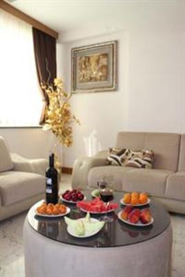 фото отеля Northhill Hotel