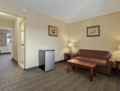 фото отеля Days Inn La Mesa Suites - San Diego