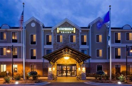 фото отеля Staybridge Suites Milwaukee West Oconomowoc