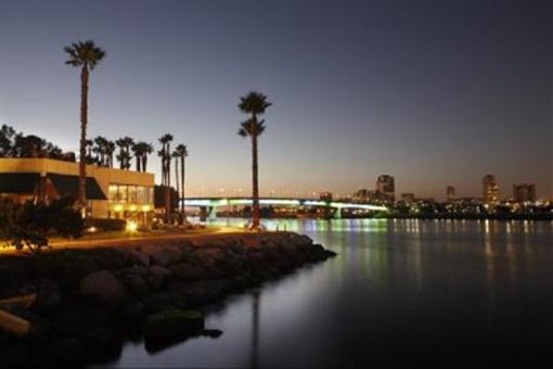 фото отеля Hotel Maya Long Beach
