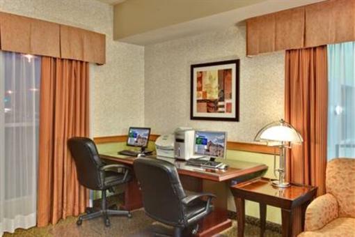 фото отеля Holiday Inn Express Lethbridge