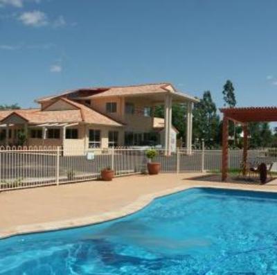 фото отеля Country Roads Motor Inn Goondiwindi
