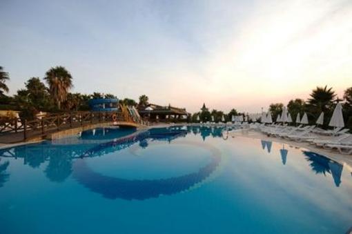 фото отеля Holiday Garden Resort Alanya