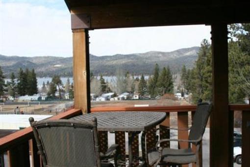 фото отеля Honey Bear Lodge & Cabins