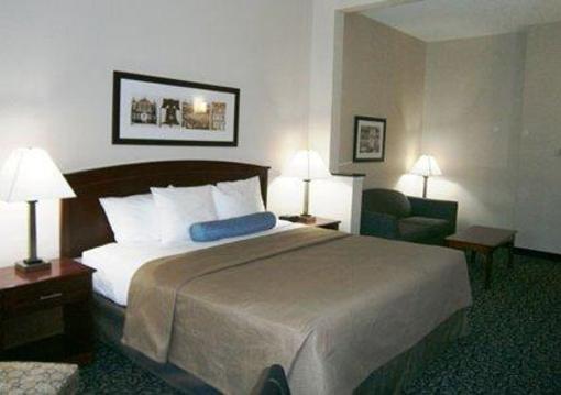 фото отеля Comfort Inn & Suites Mount Laurel
