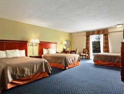 фото отеля Howard Johnson Express Inn - Washington