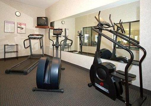 фото отеля Comfort Inn & Suites East