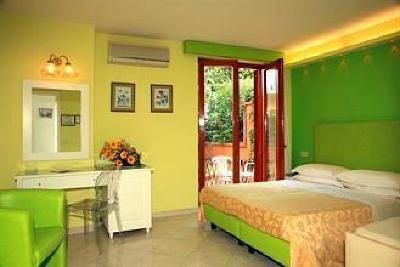 фото отеля Hotel Girasole