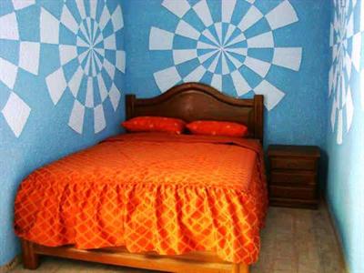 фото отеля Hostal Ambar Backpackers