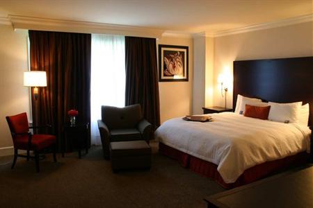 фото отеля Hampton Inn & Suites Stamford