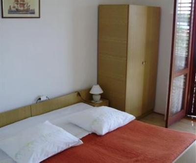 фото отеля Lupis Apartments Loviste