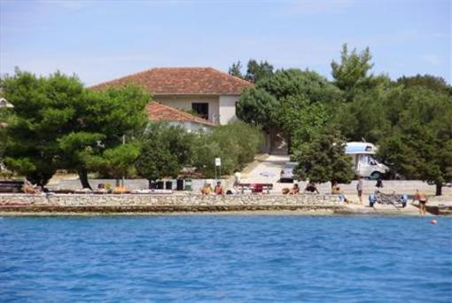 фото отеля Lupis Apartments Loviste