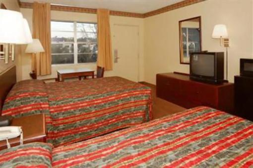 фото отеля Econo Lodge North Lake City