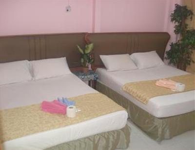 фото отеля Casavilla Travellers Lodge Petaling Jaya