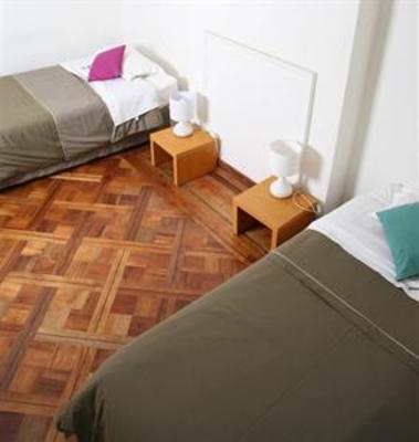 фото отеля Hostal Romandia