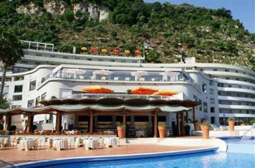 фото отеля Hilton Sorrento Palace