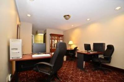 фото отеля Best Western University Park Inn & Suites Ames