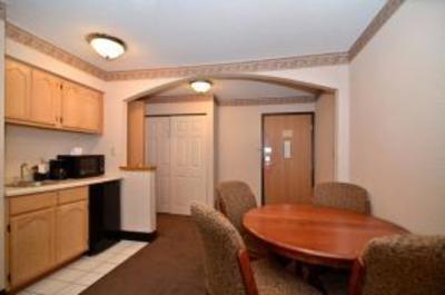 фото отеля Best Western University Park Inn & Suites Ames