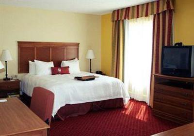 фото отеля Hampton Inn & Suites Louisville East