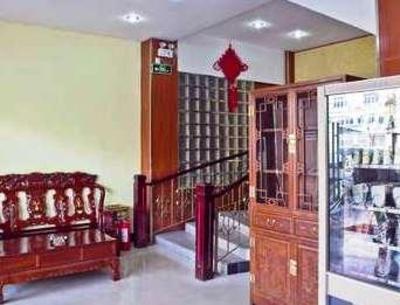 фото отеля Yangzhou Royal Palace Business Hotel