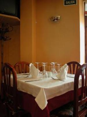 фото отеля Hostal San Martin Molinos de Duero